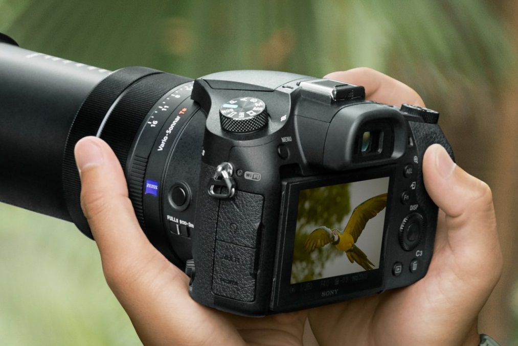Sony CyberShot DSCRX10 IV 20.1MP 4K Ultra HD Digital Camera Black